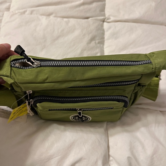 Aeropostale Olive Crossbody Bag - NWT - OS - Picture 4 of 16